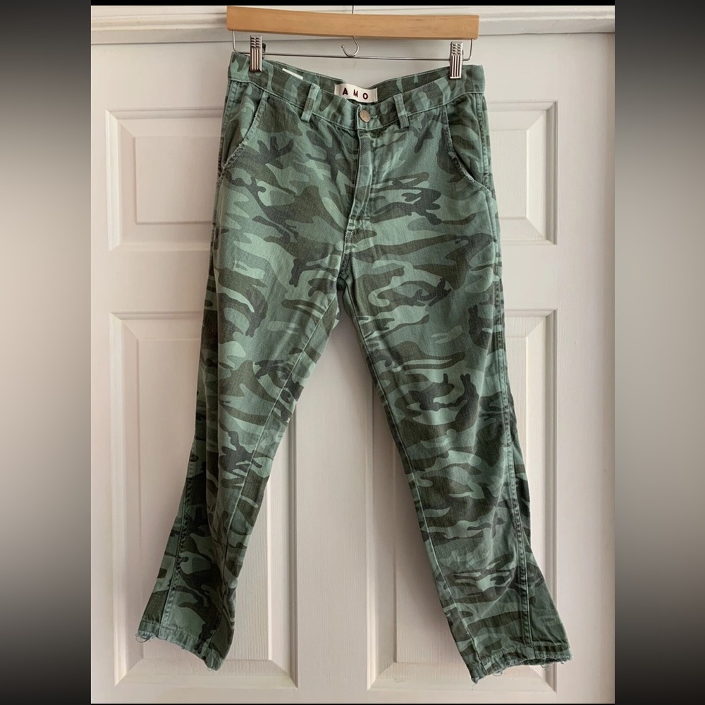 AMO Slouch Trouser in Spring Camo size 26